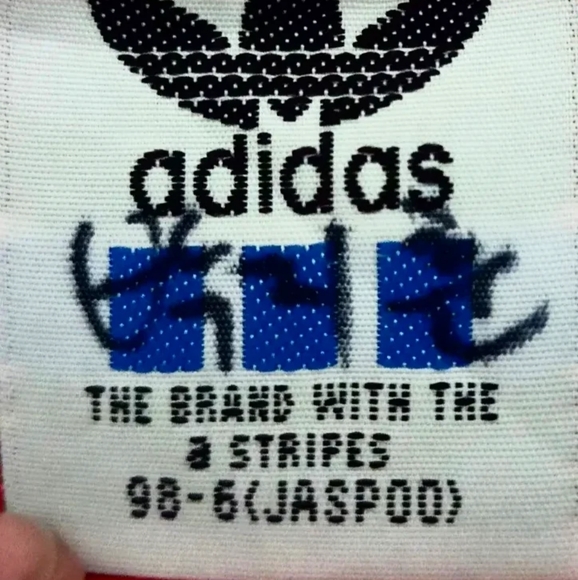 Addidas Authentic Graphic Tshirt - Picture 5 of 5